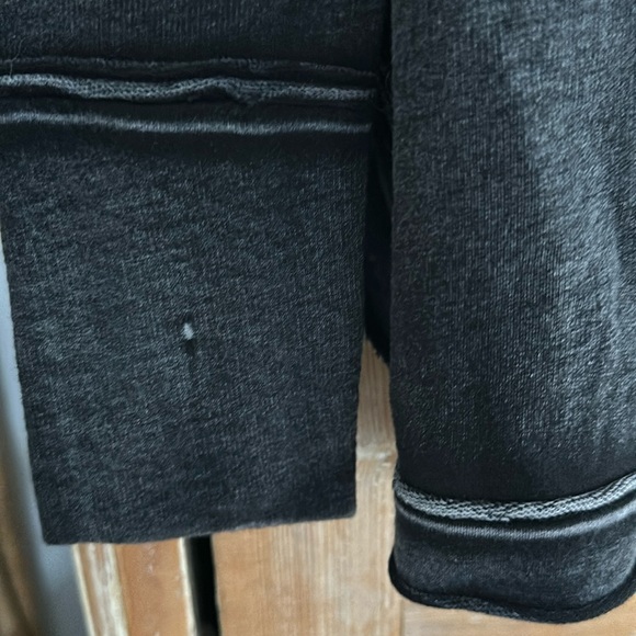 Free People Black sweatshirt size Medium - Picture 2 of 8